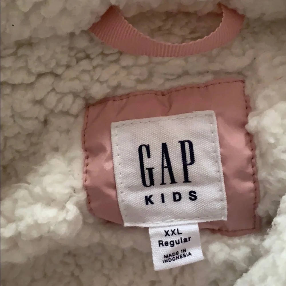 GAP pink puffer